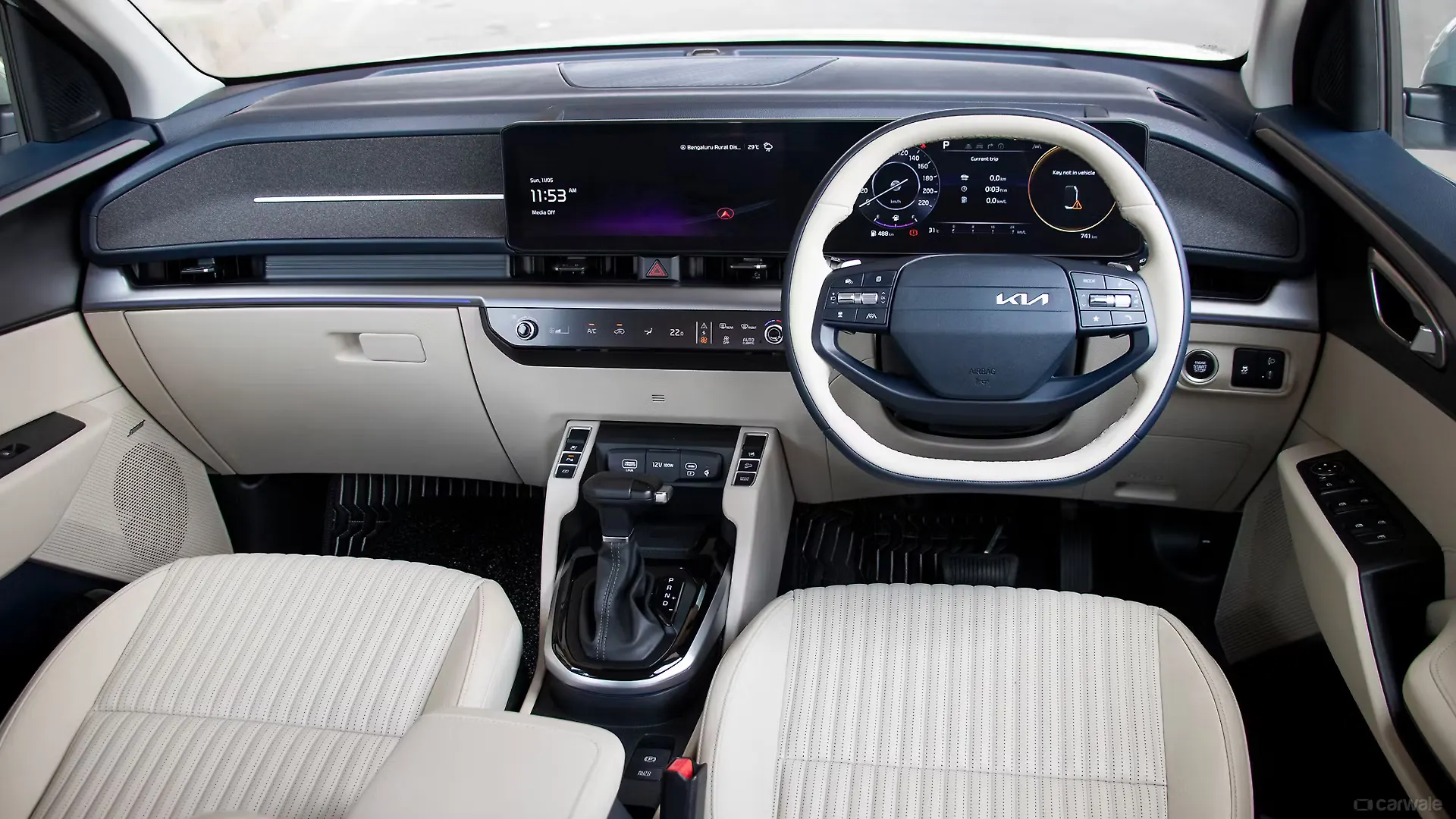 KIA CARENS CLAVIS thumbnail 4