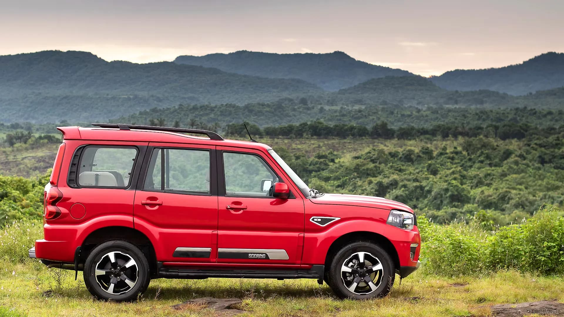 MAHINDRA SCORPIO thumbnail 4