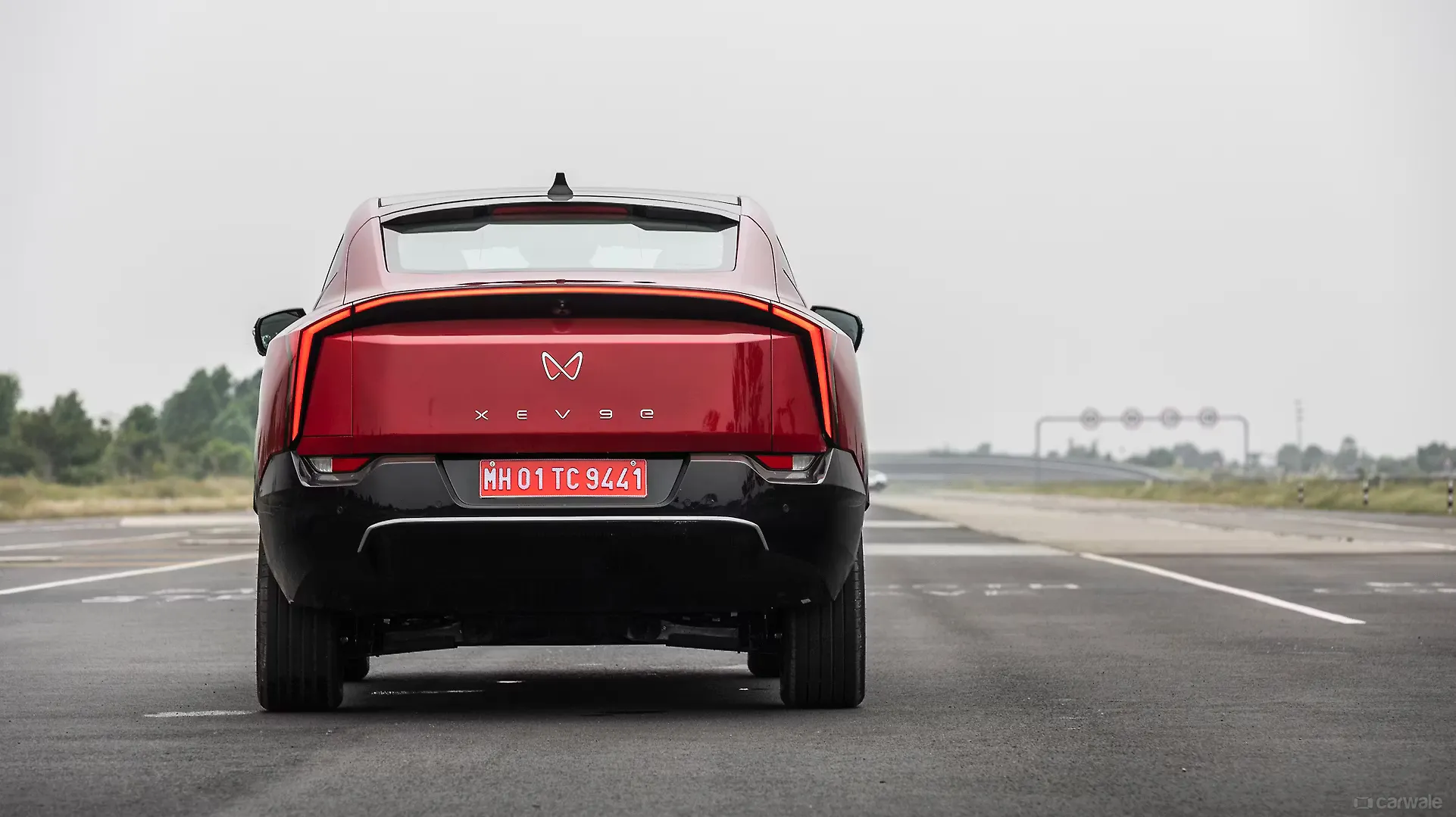 MAHINDRA XEV9 thumbnail 2