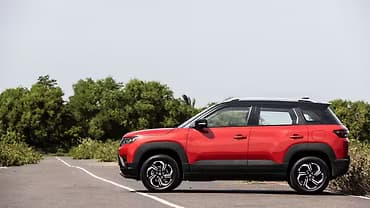 MARUTI SUZUKI BREZZA thumbnail 2