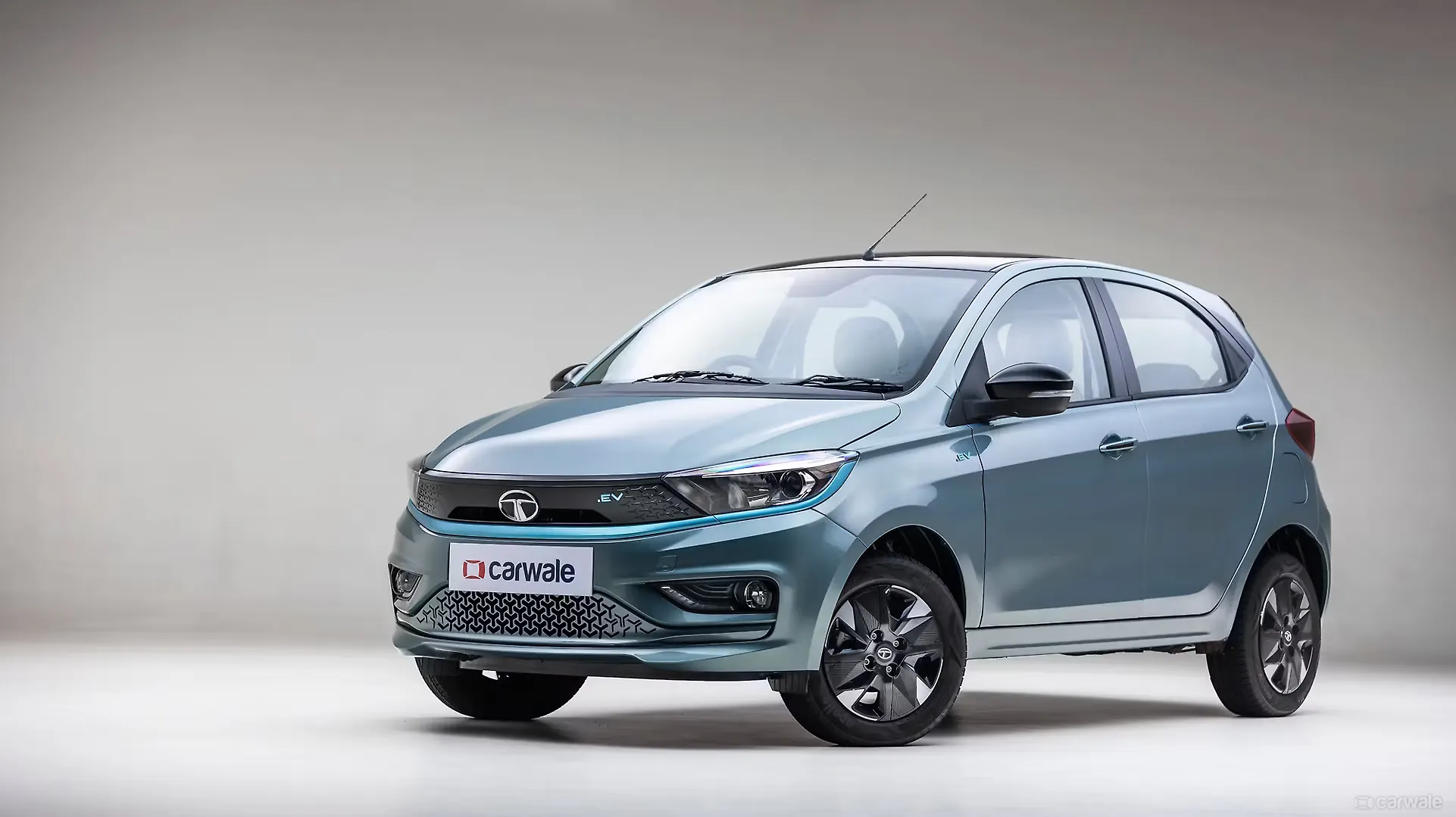 TATA TIAGO EV thumbnail 2