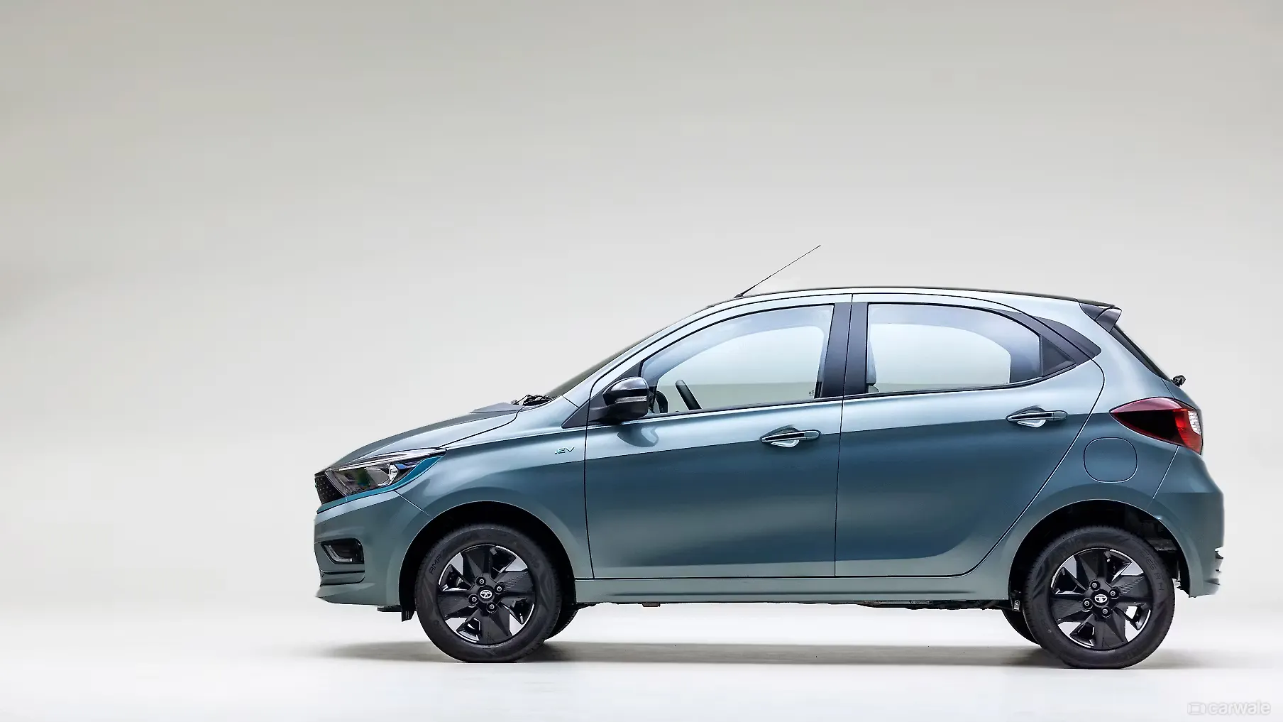 TATA TIAGO EV thumbnail 3