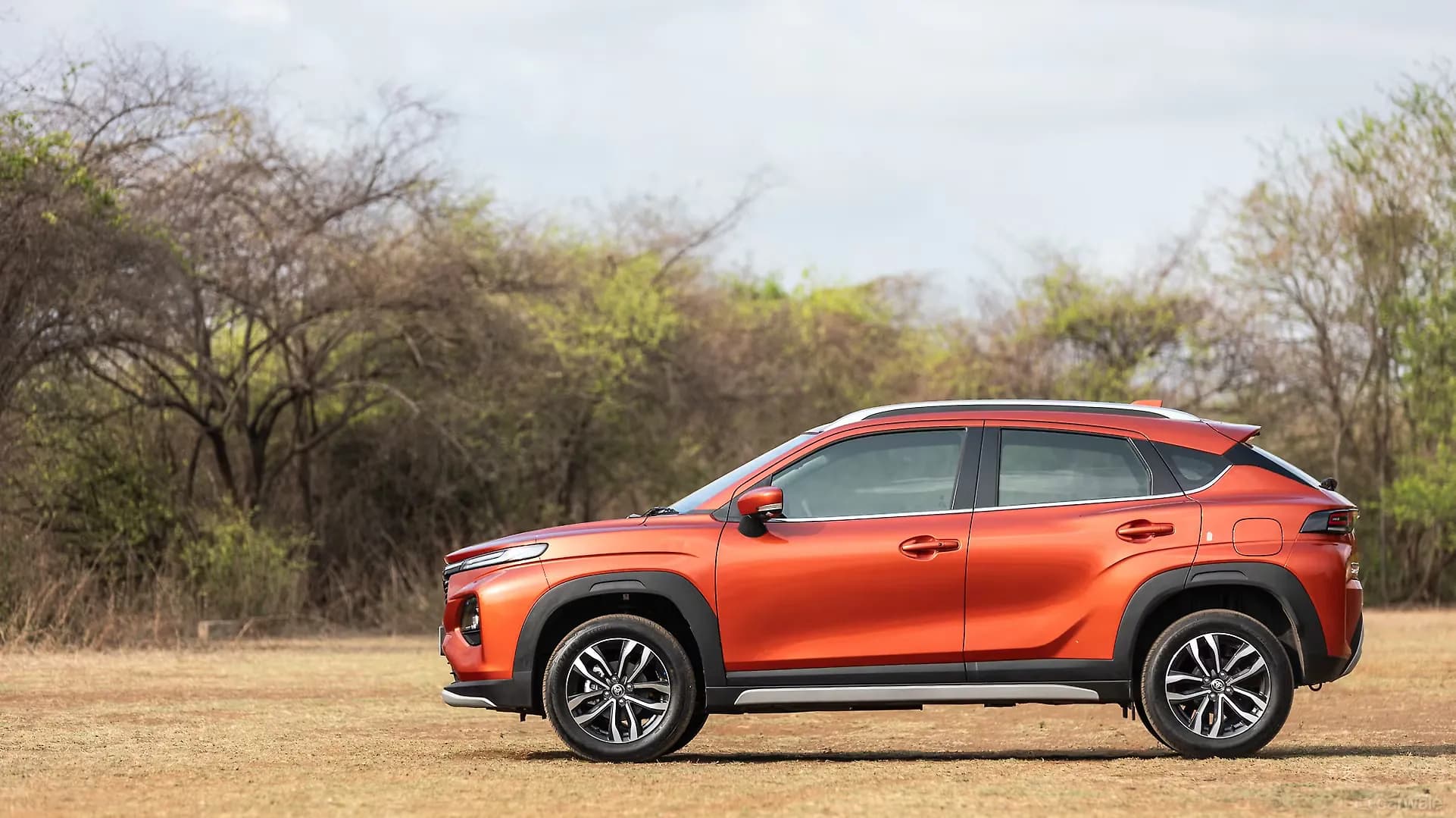 TOYOTA TAISOR thumbnail 2