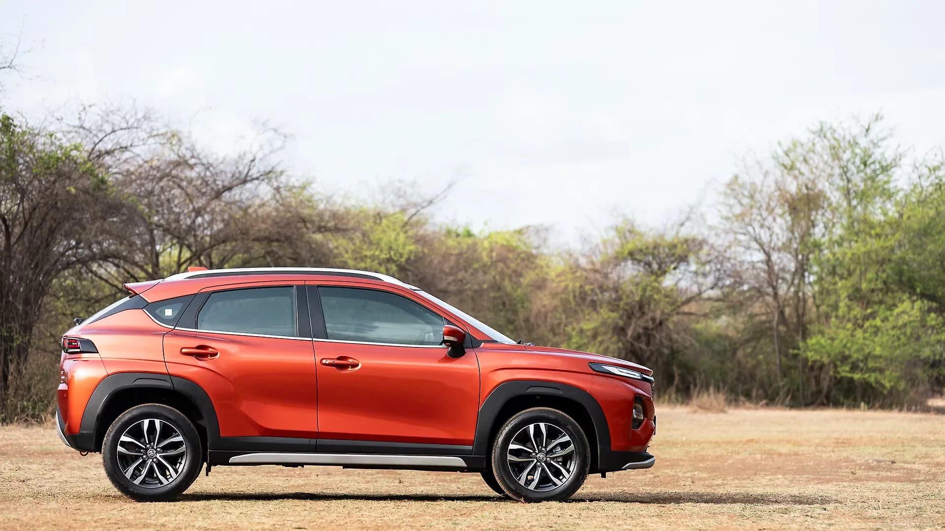 TOYOTA TAISOR thumbnail 4